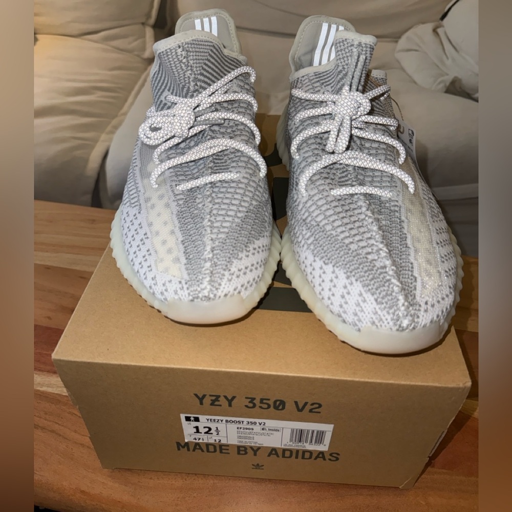 Yeezy Boost 350 V2 'Static Non-Reflective' 2023
